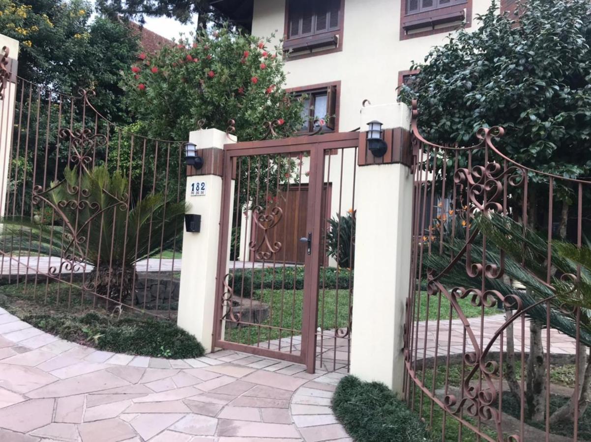 Charme Apartamento Centro De Gramado Exterior foto